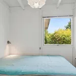 בית נופש 3 Bedroom Cozy In Dronningmølle