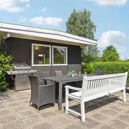 3 Bedroom Cozy In * Dronningmølle