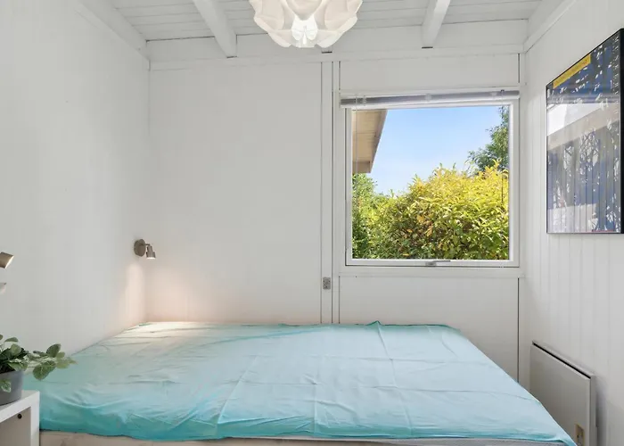 別荘 3 Bedroom Cozy In Dronningmølle